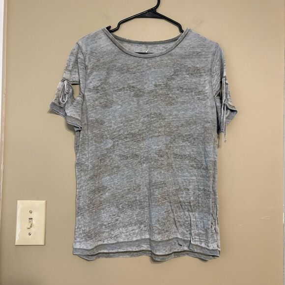 American Eagle Outfitters Tops - American Eagle Women’s Green Camo Split Open Shoulder Tie Detail Large
